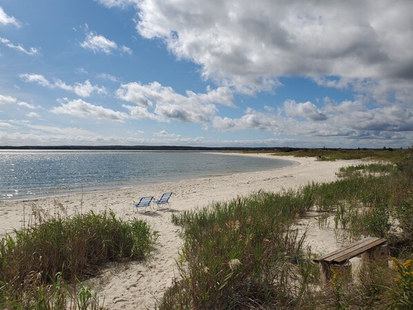 Beautiful peaceful bay front location