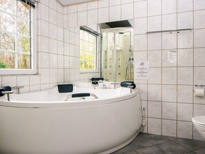 Kylpyhuone