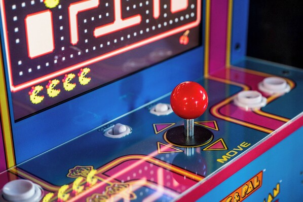 Challenge to a game of Ms. PacMan 