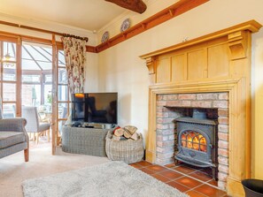 Living room | The Pigsty - Domvilles Farm, Audley