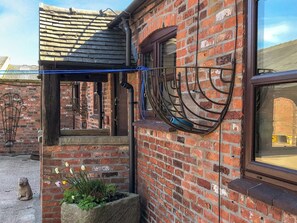 Exterior | The Pigsty - Domvilles Farm, Audley
