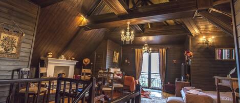 
the romantic wooden attic