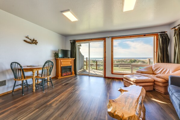 Waldport Vacation Rental | 1BR | 1BA | 600 Sq Ft | Step-Free Access