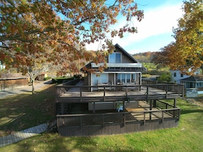 Panoramic views and stunning sunsets inside and out.