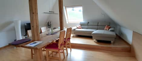 Buche, 72qm, 1 Schlafzimmer, max. 2 Personen