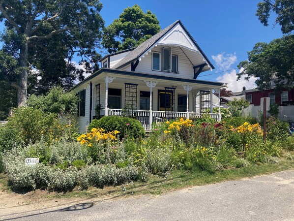 Front of house on Fern Ave
