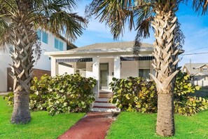 Welcome to The Sandy Toes Cottage!