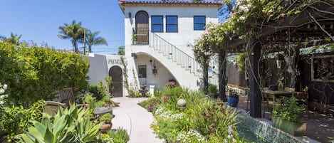 garden walkway looking up to Casita