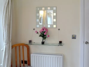 Double bedroom | Chesterton Cottage, East Kirkby, near Spilsby