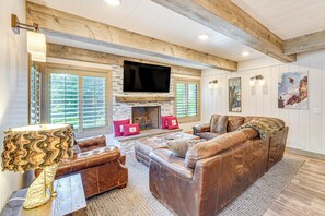 Living Room | 1st Floor | Central Heating | Dyson Cooling Towers