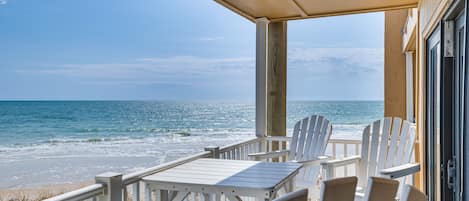 North Topsail Beach Vacation Rental | 2BR | 2BA | 904 Sq Ft | Stairs to Enter