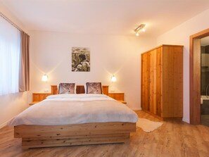 Furniture, Building, Comfort, Cabinetry, Wood, Bed, Floor, Flooring, Drawer, Wood Stain