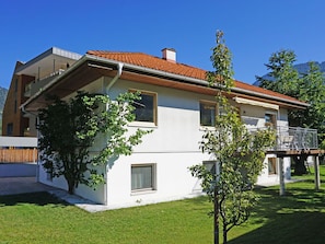 Sky, Building, Plant, Property, Window, Tree, House, Land Lot, Shade