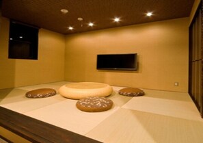 【MIGI】-Apartment-A relaxing tatami space