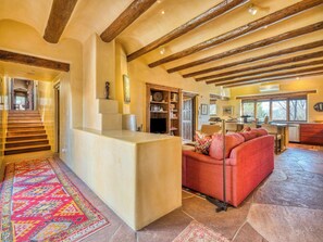 Living Area 2