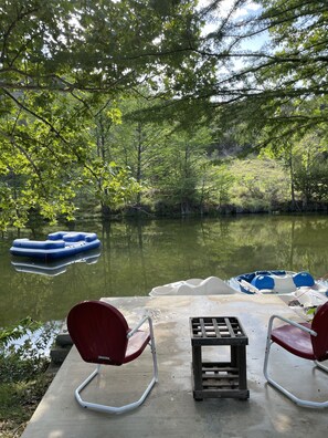Clean water about 3-4 feet deep. Best for floating and paddling 