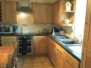 Kitchen | Tyn y Mur, Nefyn