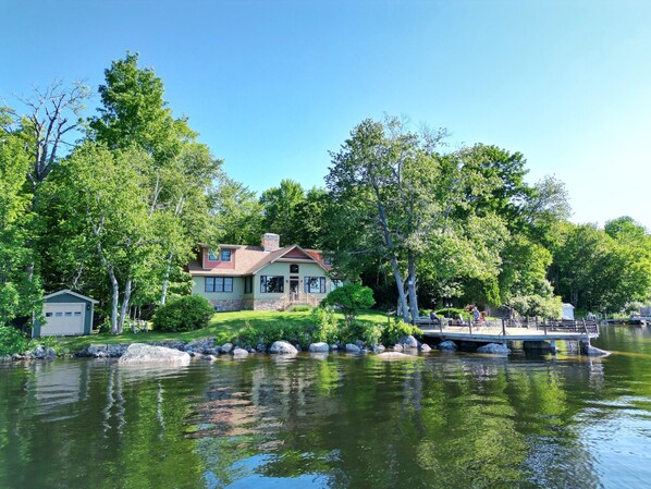 Lake front view.
