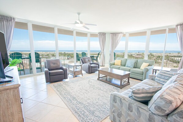 Caribe Resort C410 Living Room