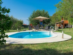 Piscine, Propriété, Immobilier, Loisir, Maison, Bâtiment, Arrière-Cour, Vacances, Zone Résidentielle, Domicile