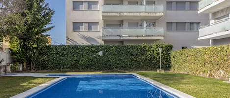 Property, Residential Area, Building, Apartment, Swimming Pool, Real Estate, Condominium, House, Architecture, Home