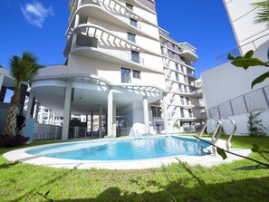 Sky, Water, Building, Property, Plant, Azure, Swimming Pool, Cloud, Window, Leisure