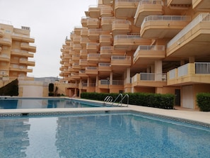 Façade