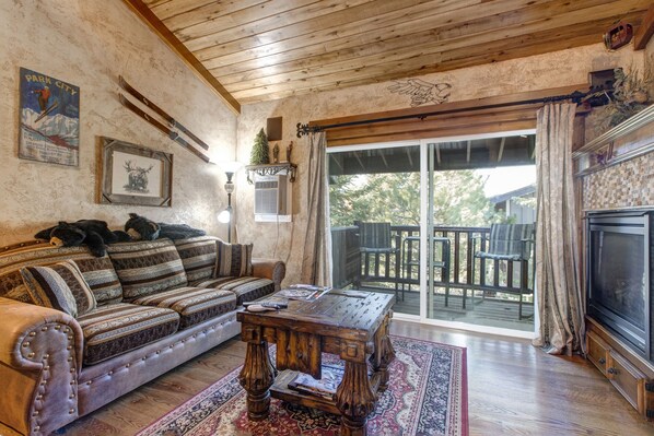 Vacation Rentals in Park City at Prospector Lodge 933: Studio condo with full loft