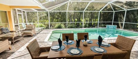 Outdoor dining