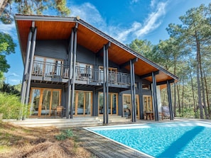 Wood, Hardwood, Eco Hotel, Wood Stain, Porch, Natural Material, Shade, Plank, Design, Lumber