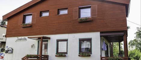 Plant, Property, Window, Building, Sky, Door, House, Land Lot, Wood