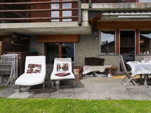 Furniture, Property, Chair, Architecture, Building, Plant, Interior Design, Shade, Outdoor Furniture, Real Estate