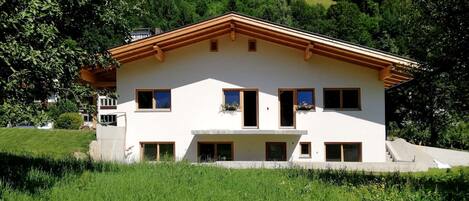 Casa, Propiedad, Casa, Bienes Raíces, Edificio, Cabaña, El Terreno Del Lote, Arquitectura, Área Rural, Villa