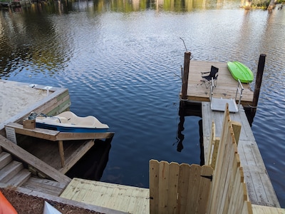 The Sanderling Tiny Cabin Water Access/Private Shared dock