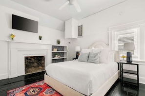 Bedroom #1: Queen Bed + TV