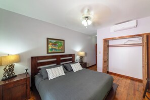 Master Bedroom (2)
