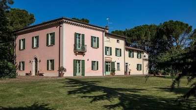 Apartment "Quintino" Charming apartments in historical Villa Calanco  the hills 