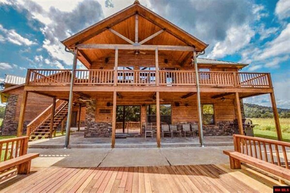 Back of the house that looks out to the White River