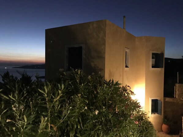 Dusk at Efidatia cottage 