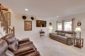 Living Room | Smart TV