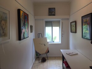 Art Gallery - office