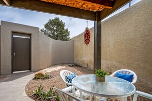 Covered porch & seating