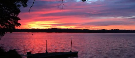 Enjoy beautiful sunsets on Old Hickory Lake!