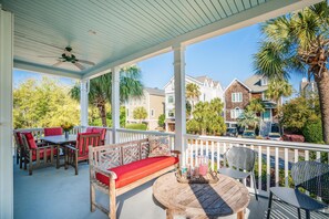 First floor porch with large outdoor dining area!