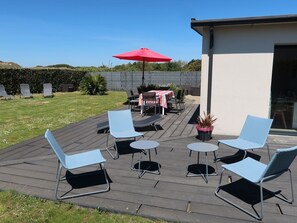 Möbel, Gartenmöbel, Grundeigentum, Tisch Im Freien, Stuhl, Schatten, Dach, Regenschirm, Garten, Terrasse