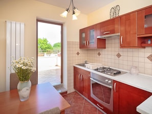 Countertop, Room, Property, Cabinetry, Furniture, Kitchen, Building, Interior Design, Sink, Real Estate