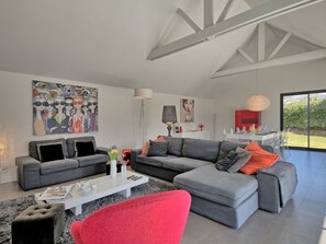 Table, Property, Picture Frame, Couch, Comfort, Orange, Studio Couch, Interior Design, Living Room