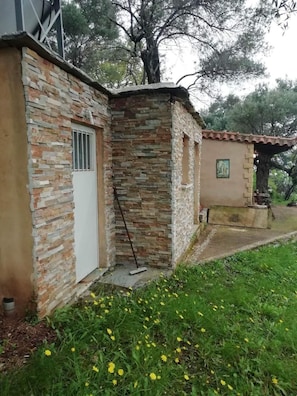 Bathroom, Kitchen and Bedroom of the 3-room complex.