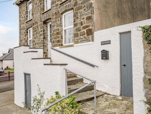 Exterior | Fron Towyn Cottage, New Quay