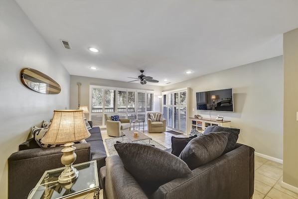 Main Level-Living Room